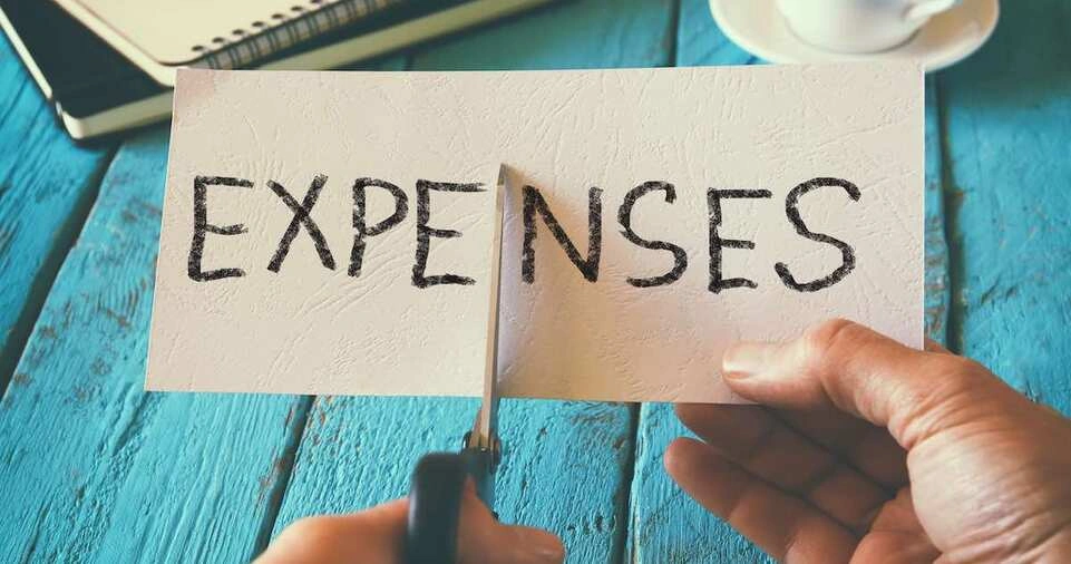 How to Track Your Expenses and Cut Unnecessary Costs